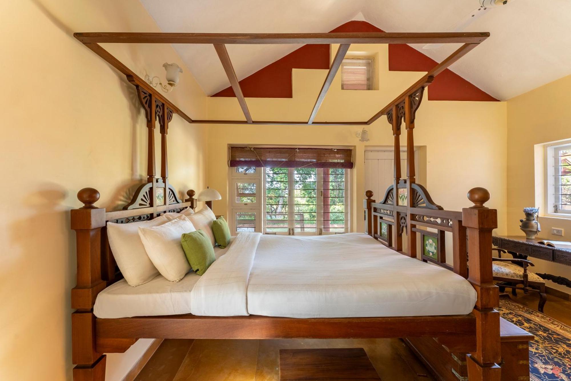 Saffronstays Garnet House Mahabaleshwar Exterior photo